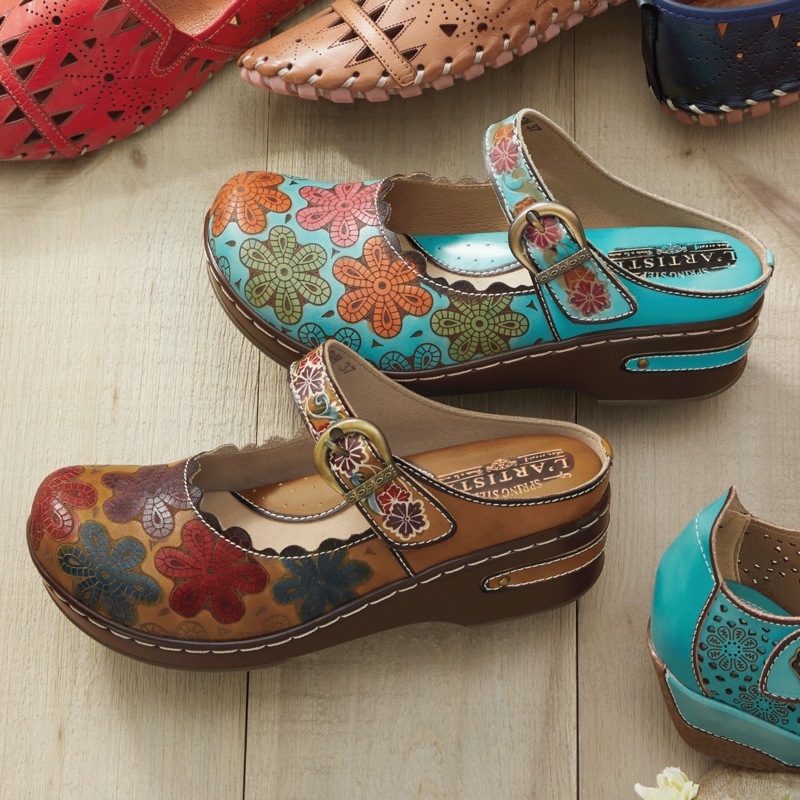 L'Artiste Women's Flochino Clog by Spring Step - MIDNIGHT VELVET CATALOG