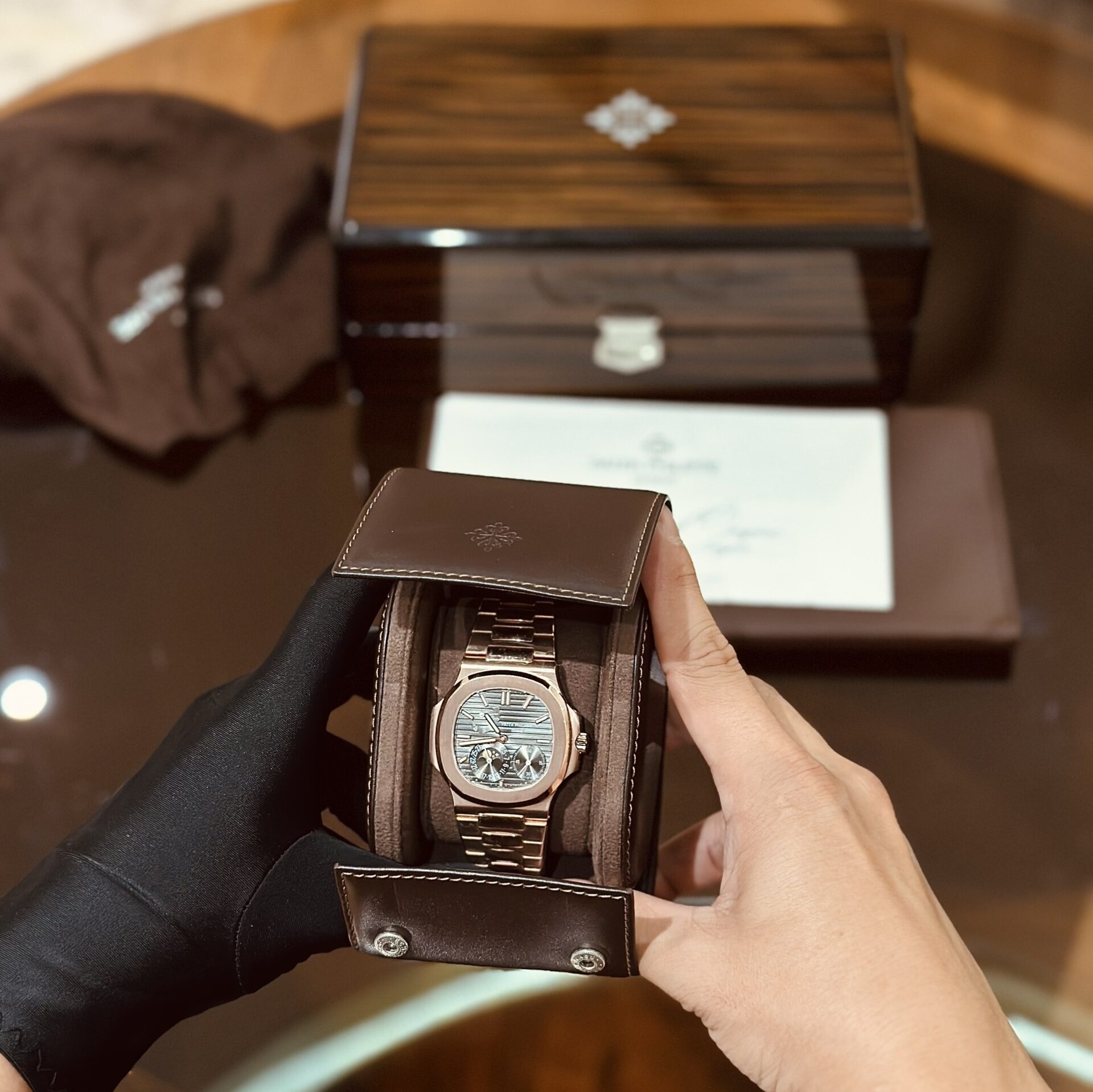 Patek Philippe Best Replica Watch Nautilus 5712R Gold Wrapped GR Factory 40mm - Top club