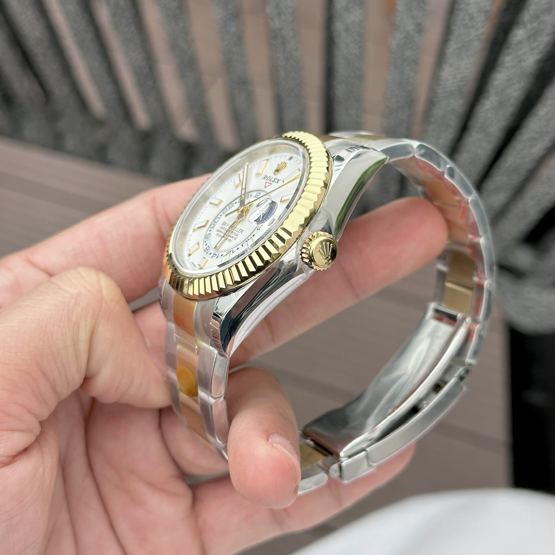 Rolex Sky-Dweller Replica Watch White Dial Demi Oyster Strap Factory N 41mm - Top club
