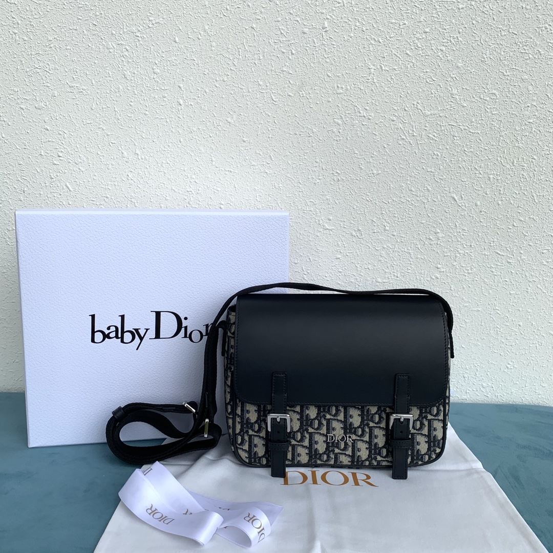 Messenger Bag Black For Women‎ 10in/26cm CD M9994PTVY_M9281:1High-quality replica