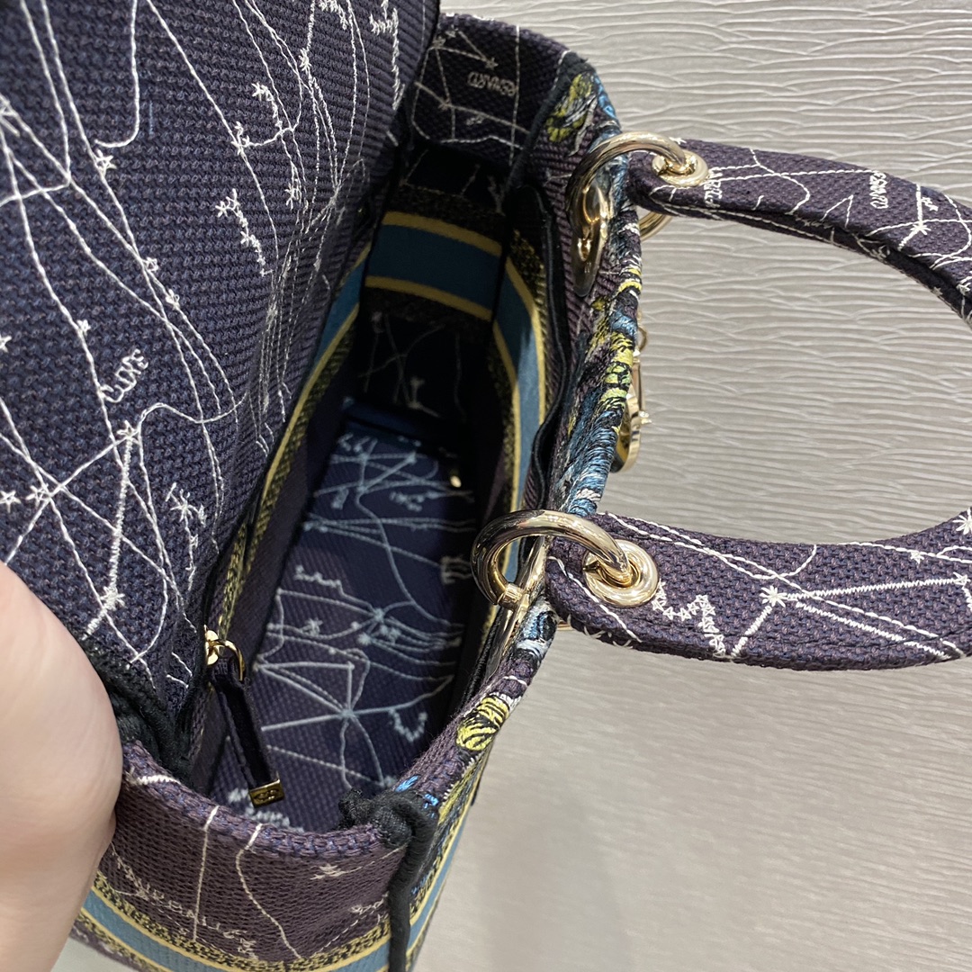 Christian Dior Medium Lady D-Lite Bag Dior Constellation Embroidery, Blue, For Women Women’s Handbags, Crossbody Bags, 24cm CD M0565ORHP_M9281:1High-quality replica