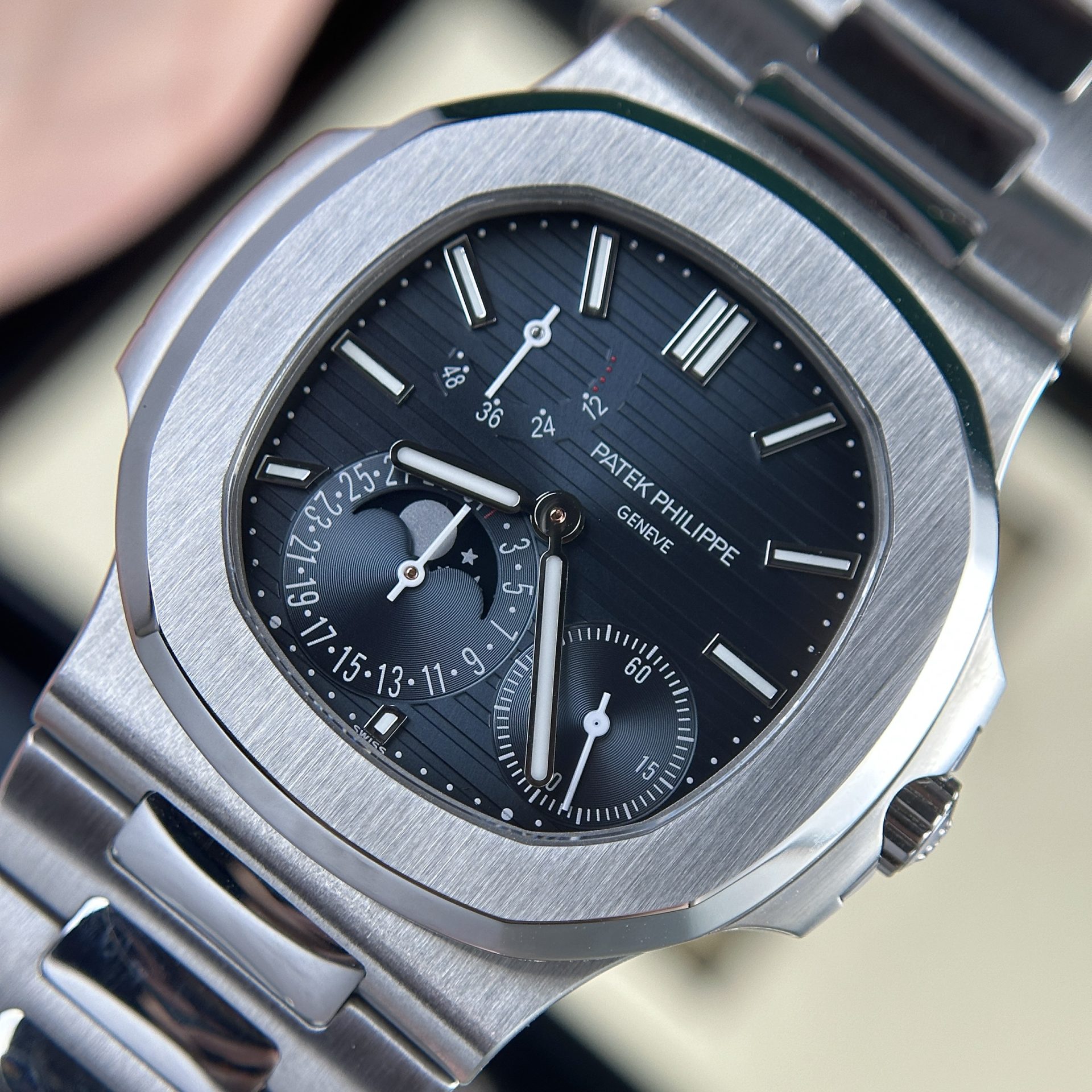 Patek Philippe Best Replica Watch Nautilus 5712 Custom Authentic Details 40mm - Top club