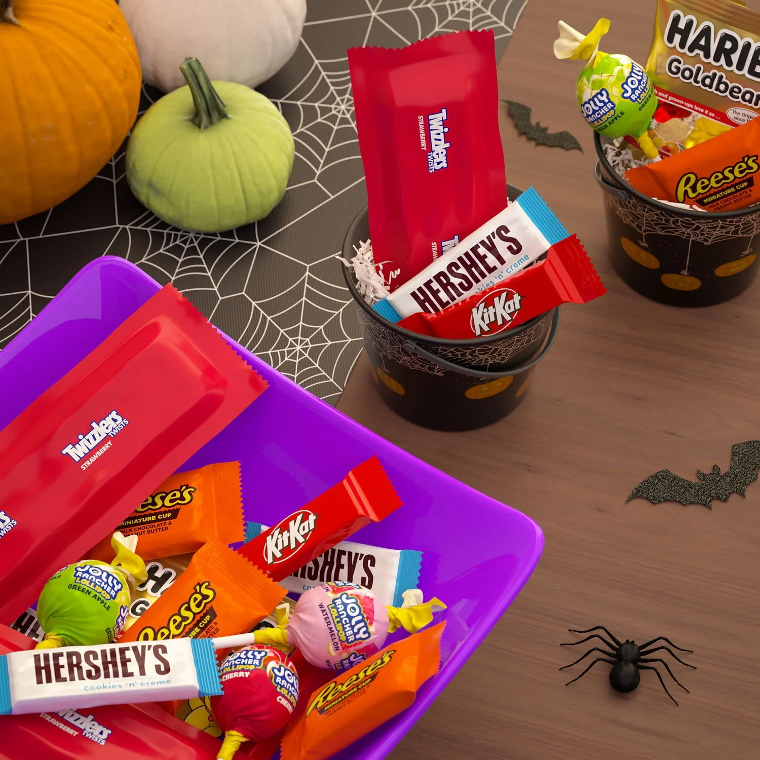 Hershey Assorted, Halloween Candy Bulk Bag, 80.41 oz (270 Pieces) - Image 6 Hershey Assorted, Halloween Candy Bulk Bag, 80.41 oz (270 Pieces) - Image 6