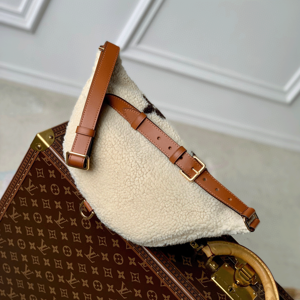 LV SKI Bumbag1:1High-quality replica