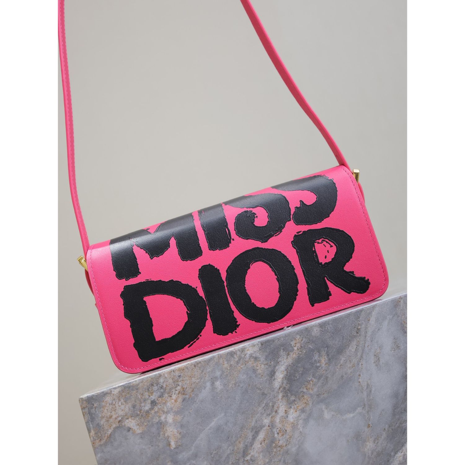 Miss Dior Flap Bag Fuchsia and Black For Women 22cm/8.5in  – M2610UZCJ_M9291:1High-quality replica