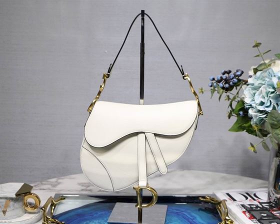 Saddle Bag With Strap Latte Grained Calfskin – DB0701:1High-quality replica