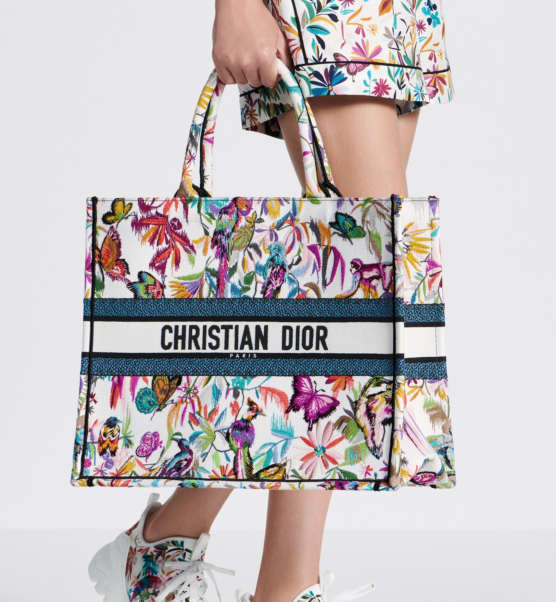 Christian Dior Large Dior Book Tote Bag For Women M1286ZECJ_M933 – 42 Cm/ 16.5 Inches1:1High-quality replica