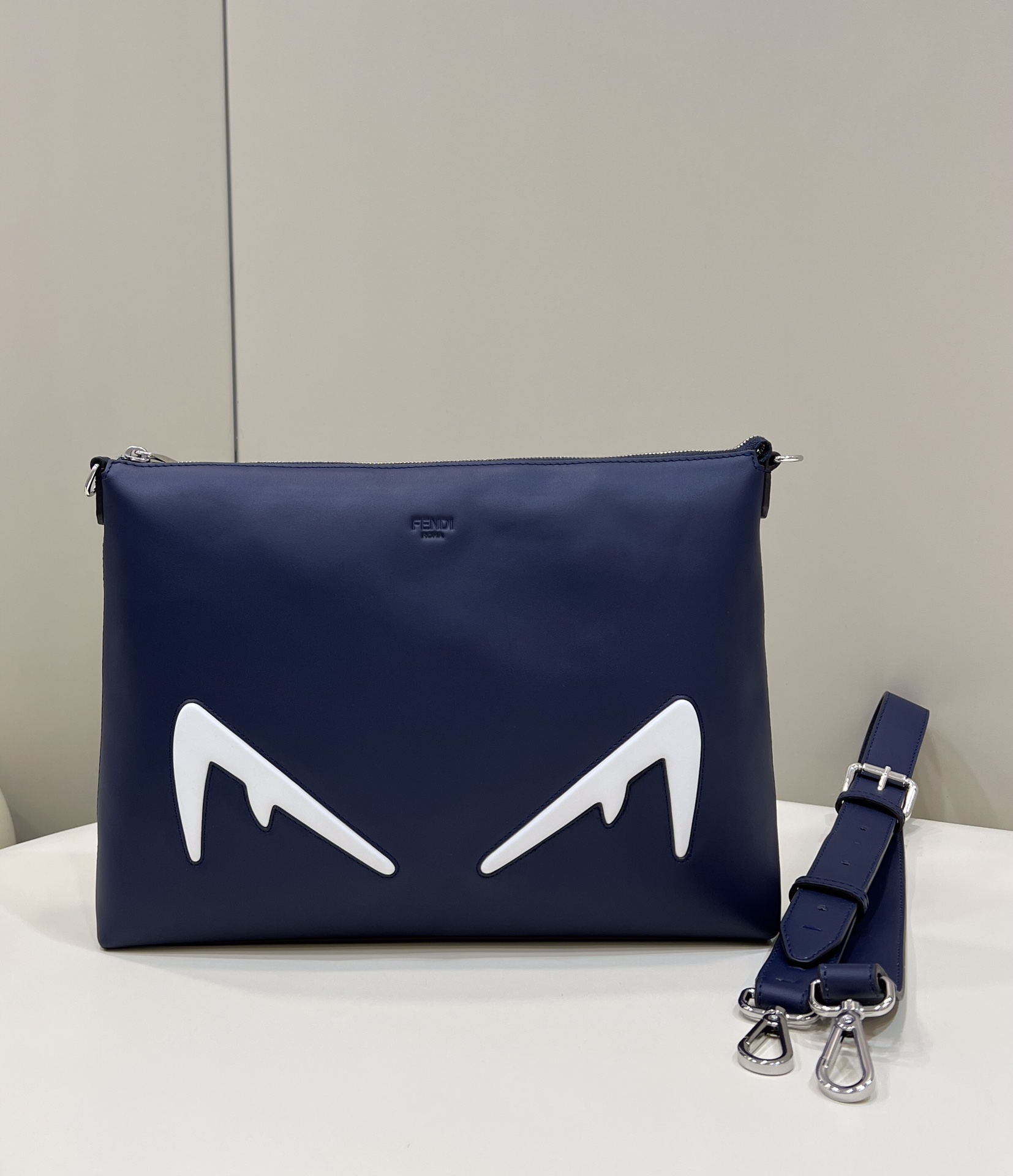 Fendi O'Lock Zipper - Replicaclubs