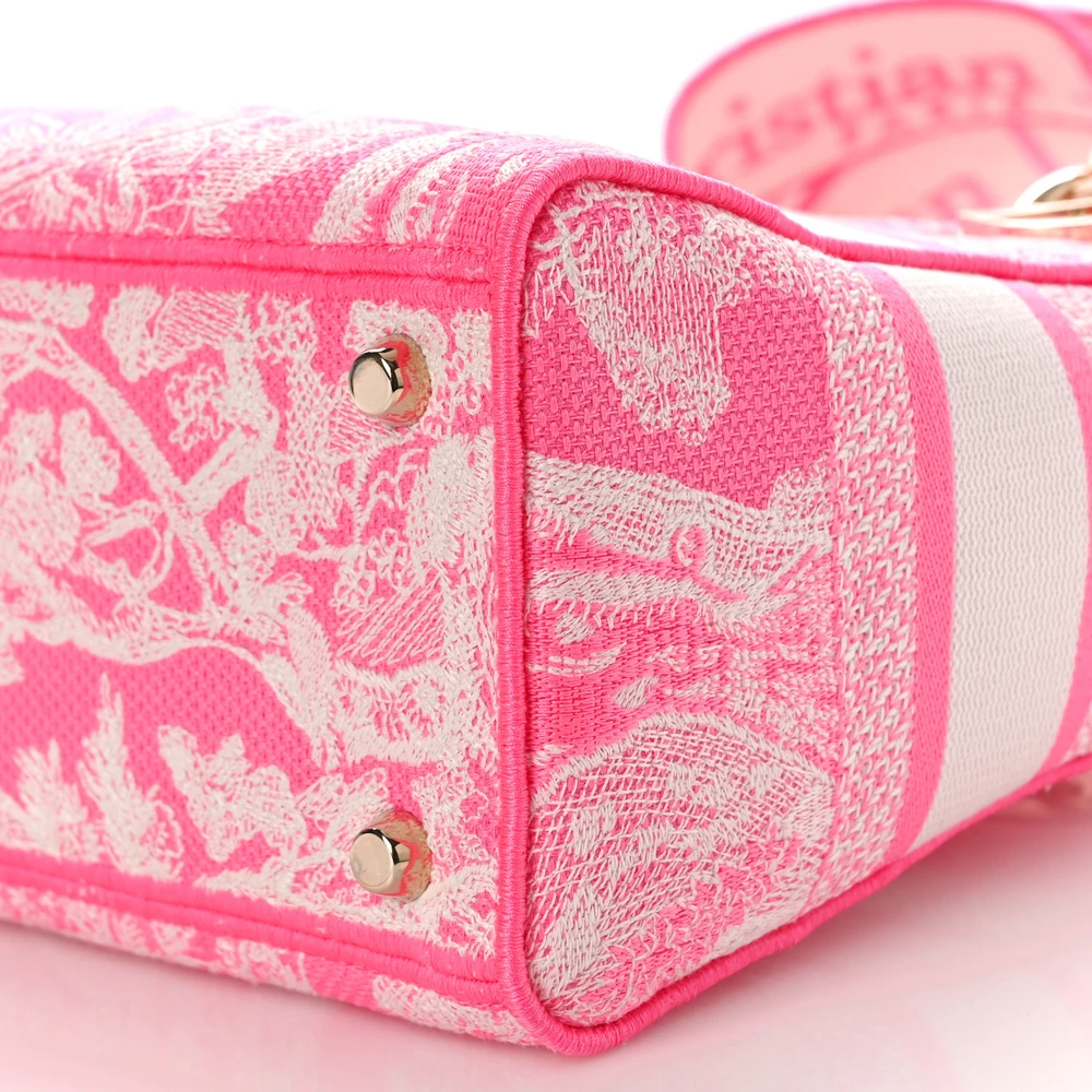 Superfake Dior Handbags in Fluorescent Pink Embroidery1:1High-quality replica