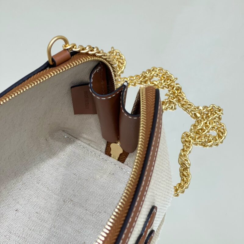 Replica Celine Triomphe Clutch White1:1High-quality replica