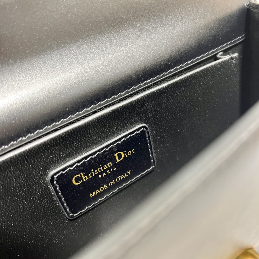 Dior Christian Dior 30 Montaigne East West Bag With Chain Black For Women 8.5in/21.5cm1:1High-quality replica