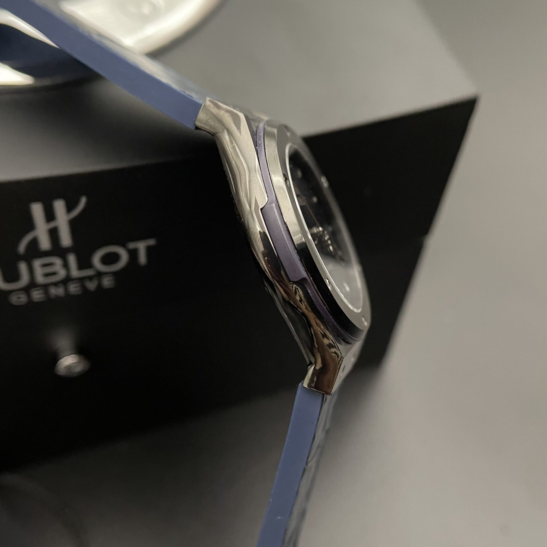 Hublot Replica 1:1 Watch Classic Fusion Blue Dial Black Case HB Factory 42mm - Top club