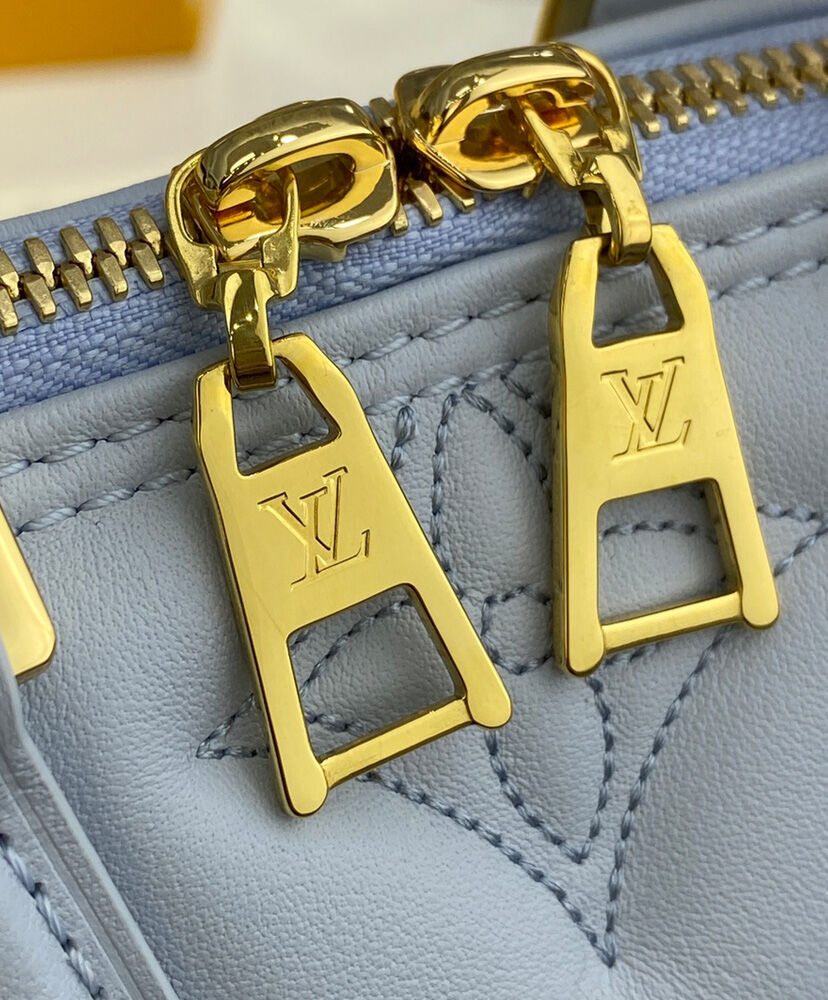 Louis Vuitton Alma BB1:1High-quality replica