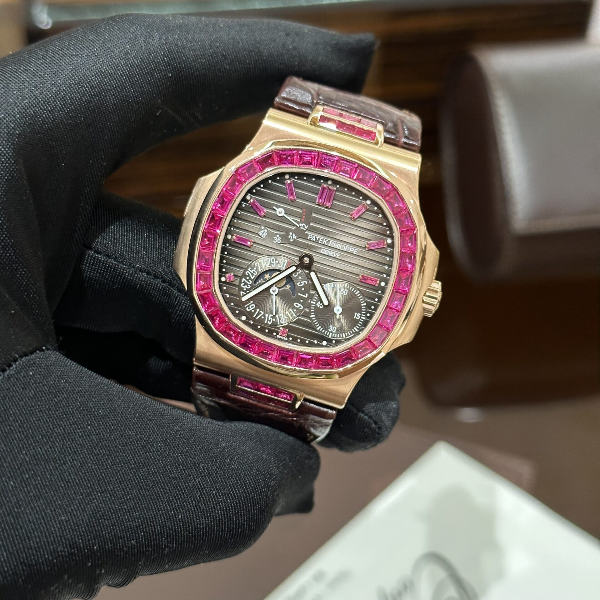 Patek Philippe Nautilus 5724 Gold Wrapped With Ruby Bezel 40mm - Top club