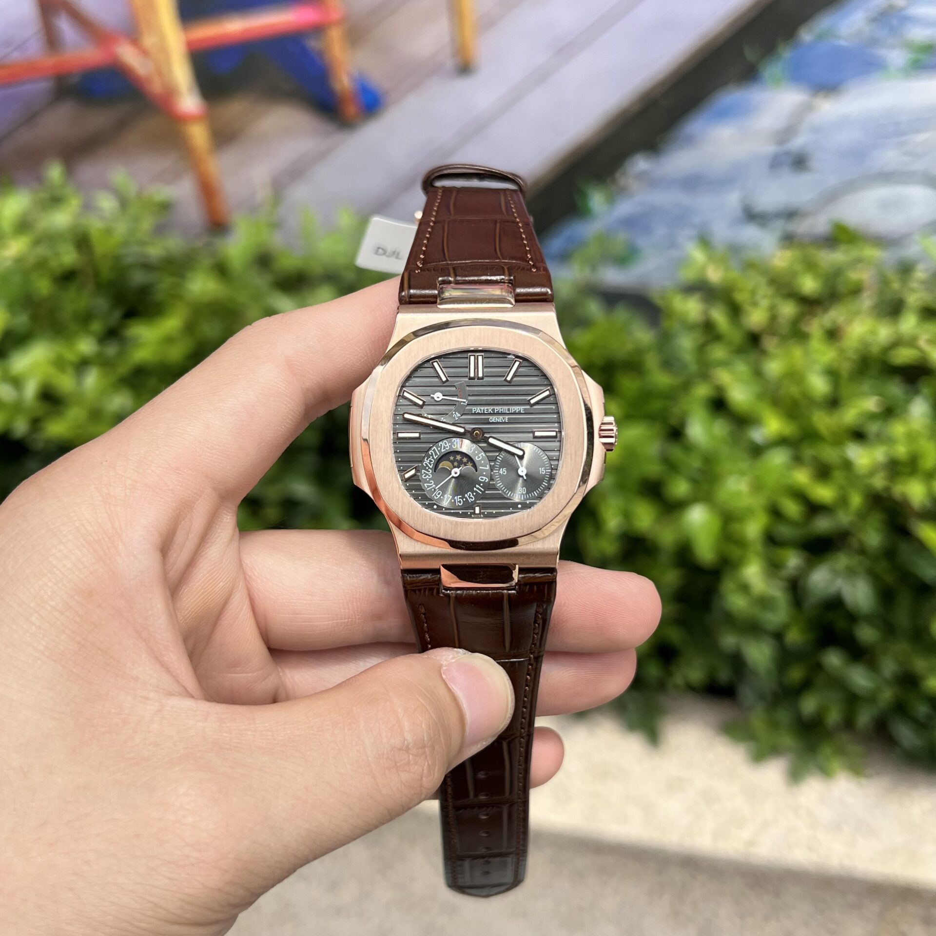 Patek Philippe Replica 1:1 Watch Nautilus 5712R Rose Gold Wrapped 18K GR Factory 40mm - Elite Watch Atelier