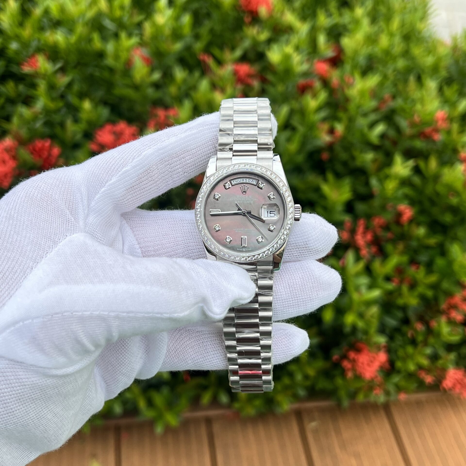 Rolex Replica 1:1 Watch Day-Date Purple Mother of Pearl Dial Swiss Movement 36mm - Elite Watch Atelier