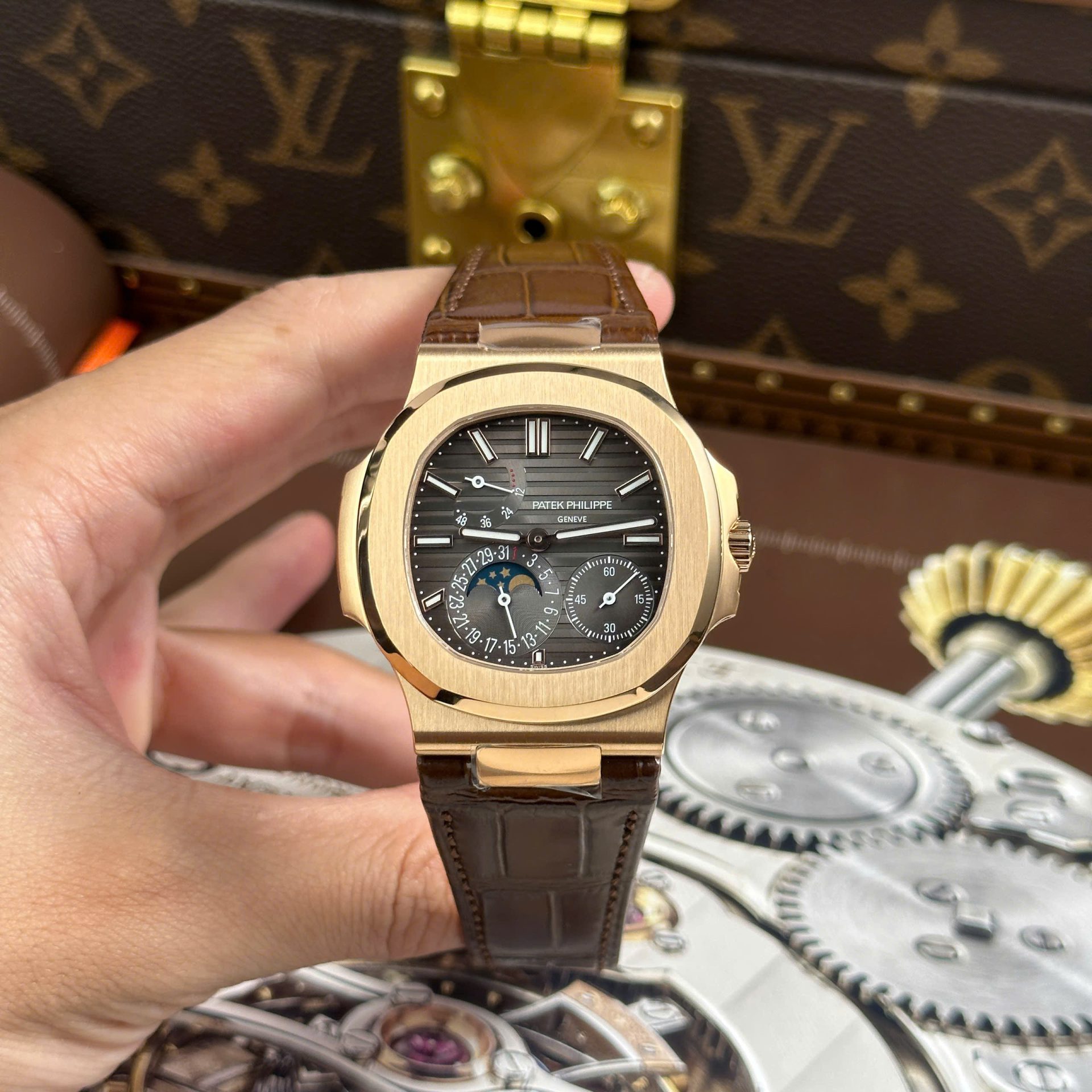 Patek Philippe Nautilus 5712R Replica Watches Gray Dial Leather Strap PPF Factory Version 3 40mm - Elite Watch Atelier