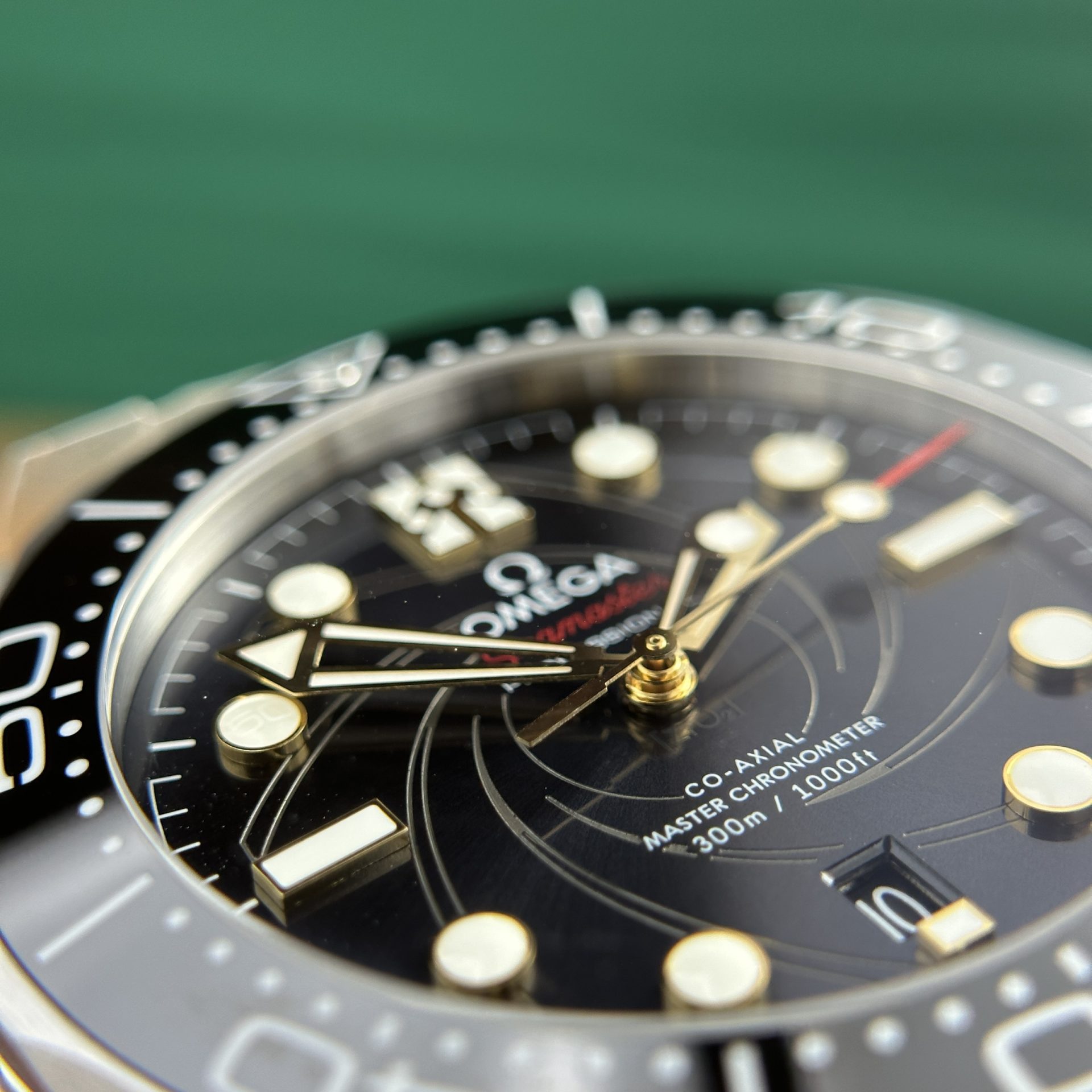 Omega Replica 1:1 Watch Seamaster James Bond 007  VS Factory 42mm - Top club