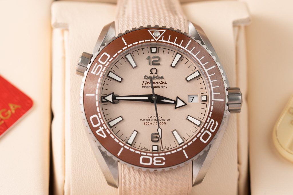 Omega Best Replica Watches Planet Ocean 600M Dial Light Pink VS Factory 43.5mm - Top club