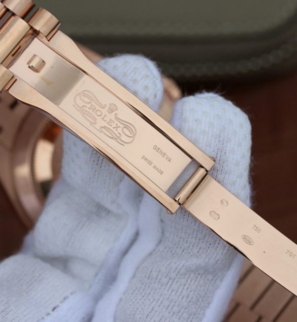 Replica Rolex Day-Date 40mm 228235 RG Noob Silver Dial Roman Markers RG President Bracelet A3255 - Elite Watch Atelier
