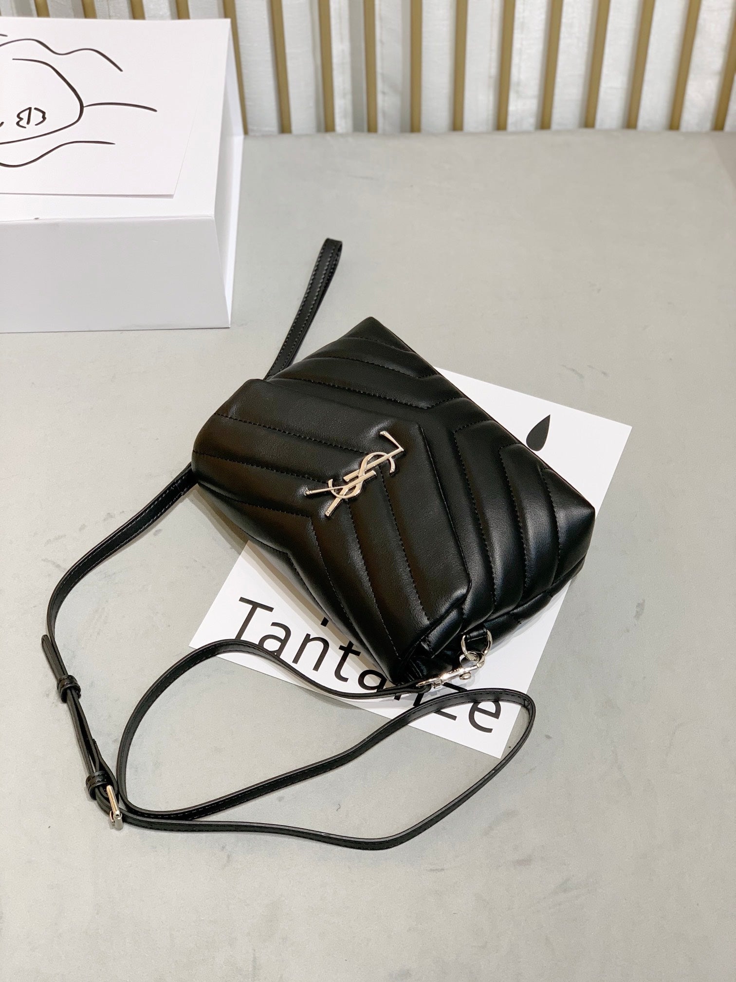 TO – Luxury Bags SLY 2741:1High-quality replica