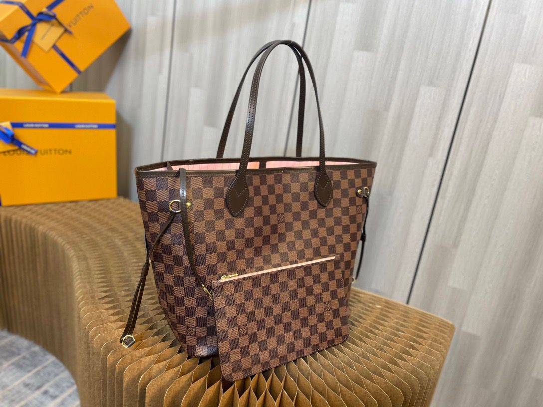 Louis Vuitton Neverfull MM Tote Bag – LB402