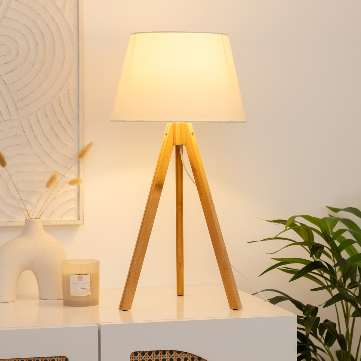 Tripod lamp "Bahi" White, H.56 cm