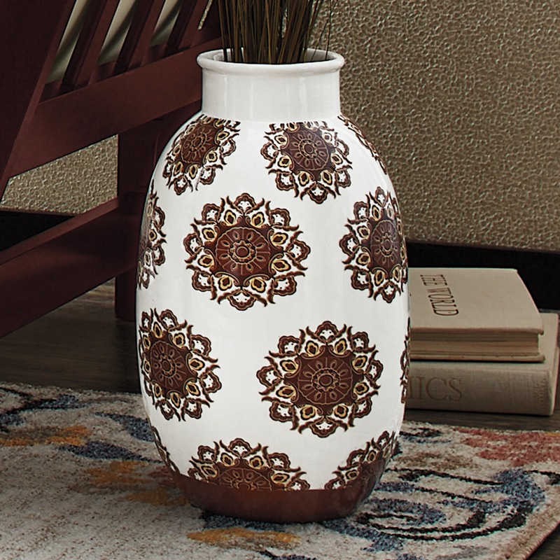 Medallion Embellished Vase - MIDNIGHT VELVET CATALOG