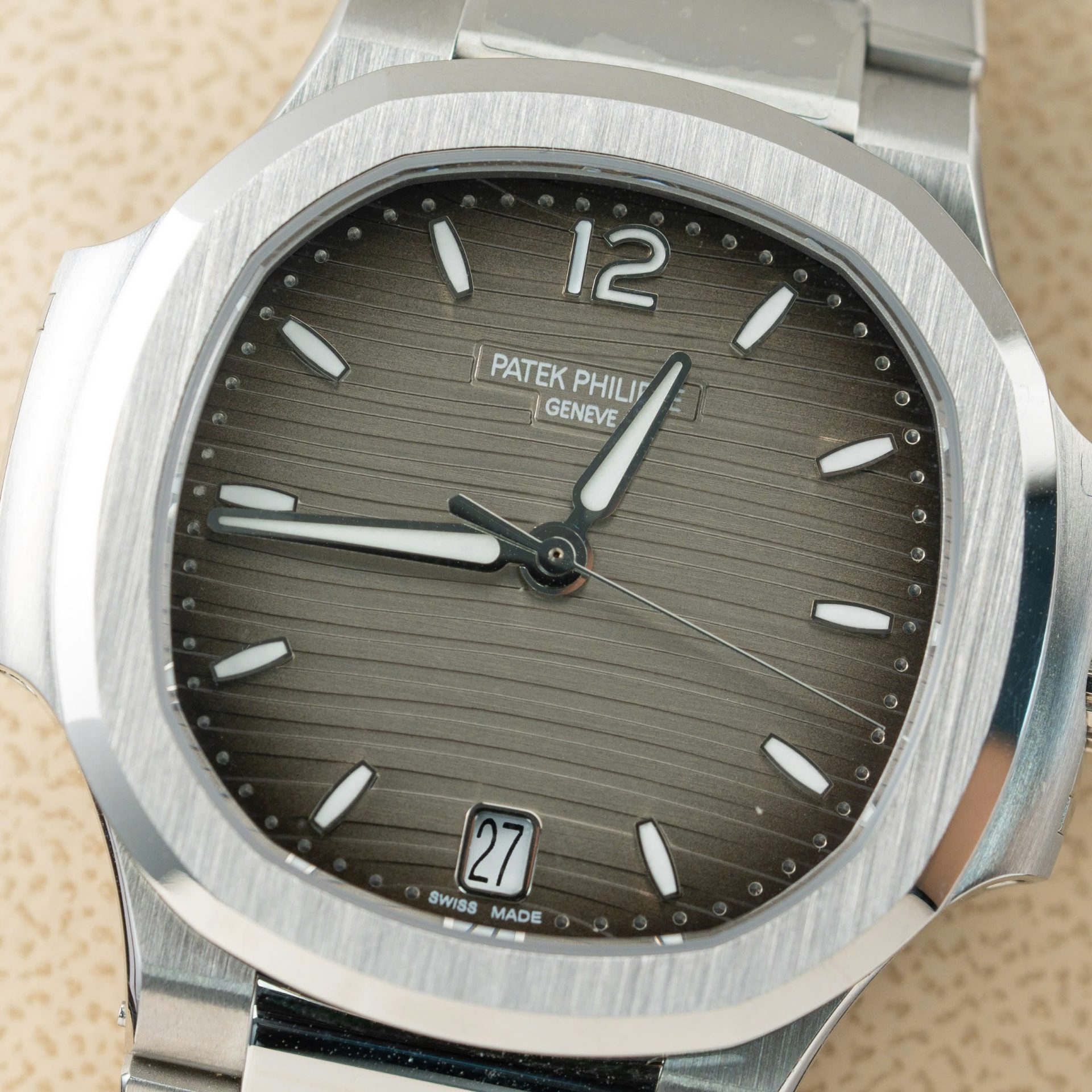 Patek Philippe Nautilus 7118 Replica Watch Grey Dial 3K Factory 35.2mm - Elite Watch Atelier