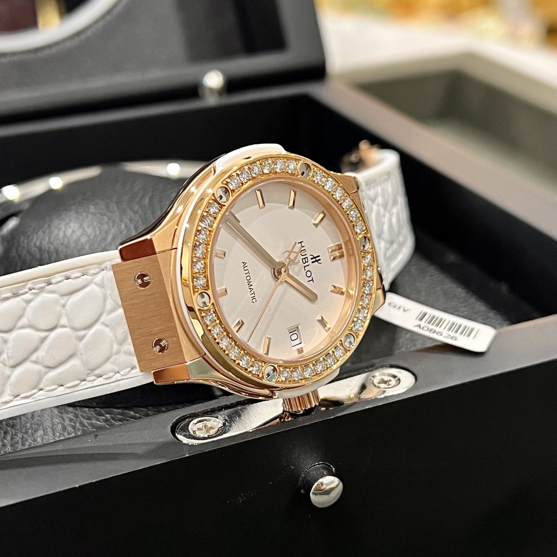 Hublot Replica Watches Classic Fusion King Gold White Dial Custom Moissanite Diamonds 38mm - Top club