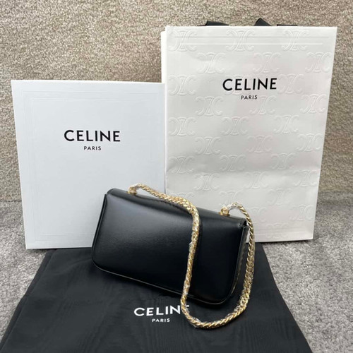 CELINE TRIOMPHE shiny cow leather chain shoulder bag black
