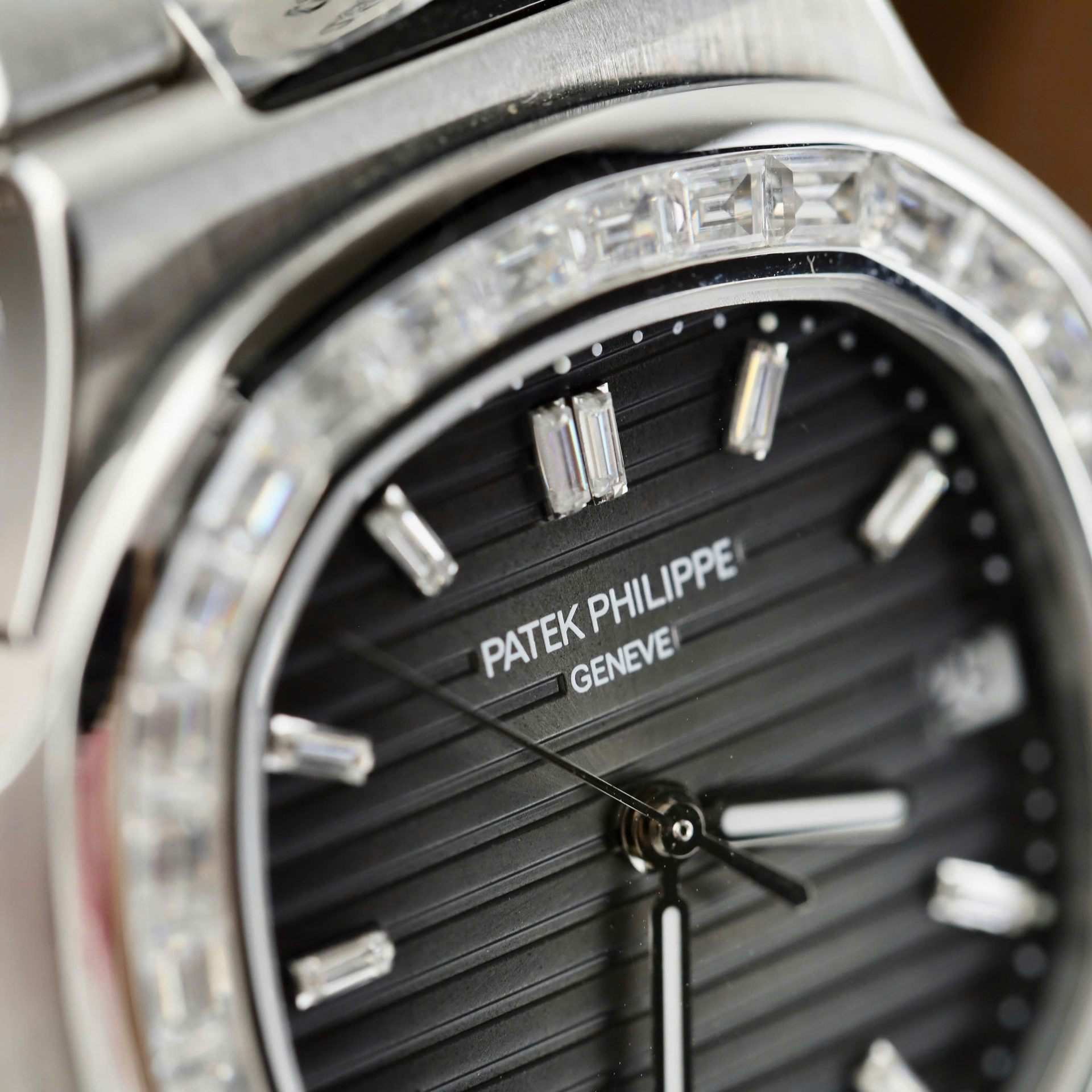 Patek Philippe Nautilus 5723 Gray Dial Imitation Watches Diamonds Moissanite Baguette Custom 40mm - Top club