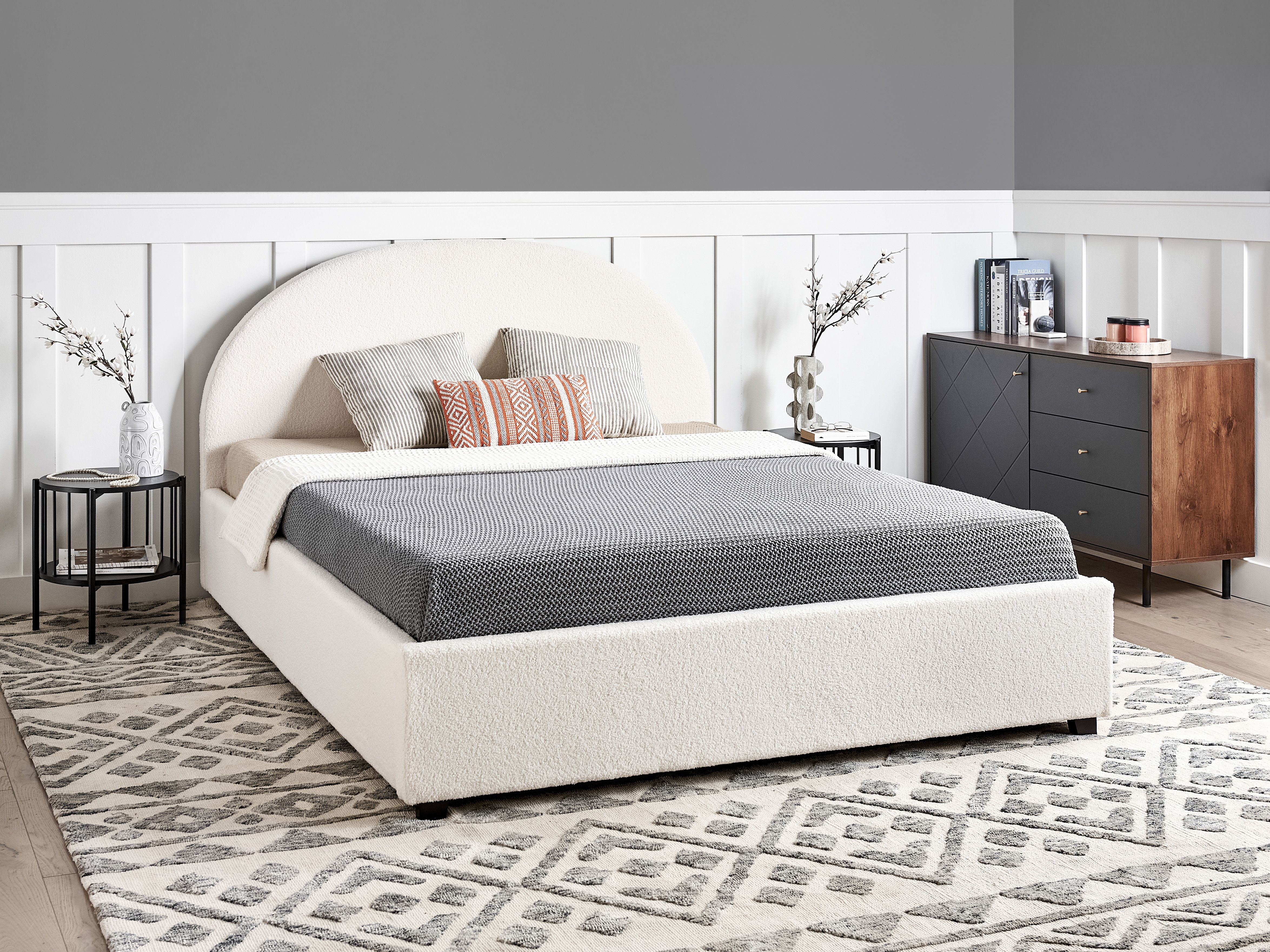 Ottoman Bed Boucle VAUCLUSE 160 x 200 cm (EU King Size) Off-White