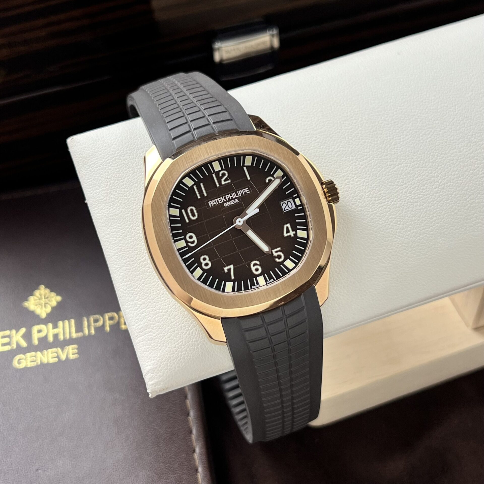 Patek Philippe Replica Watch Aquanaut 5167R Bown Dial 3K Factory 40mm - Elite Watch Atelier