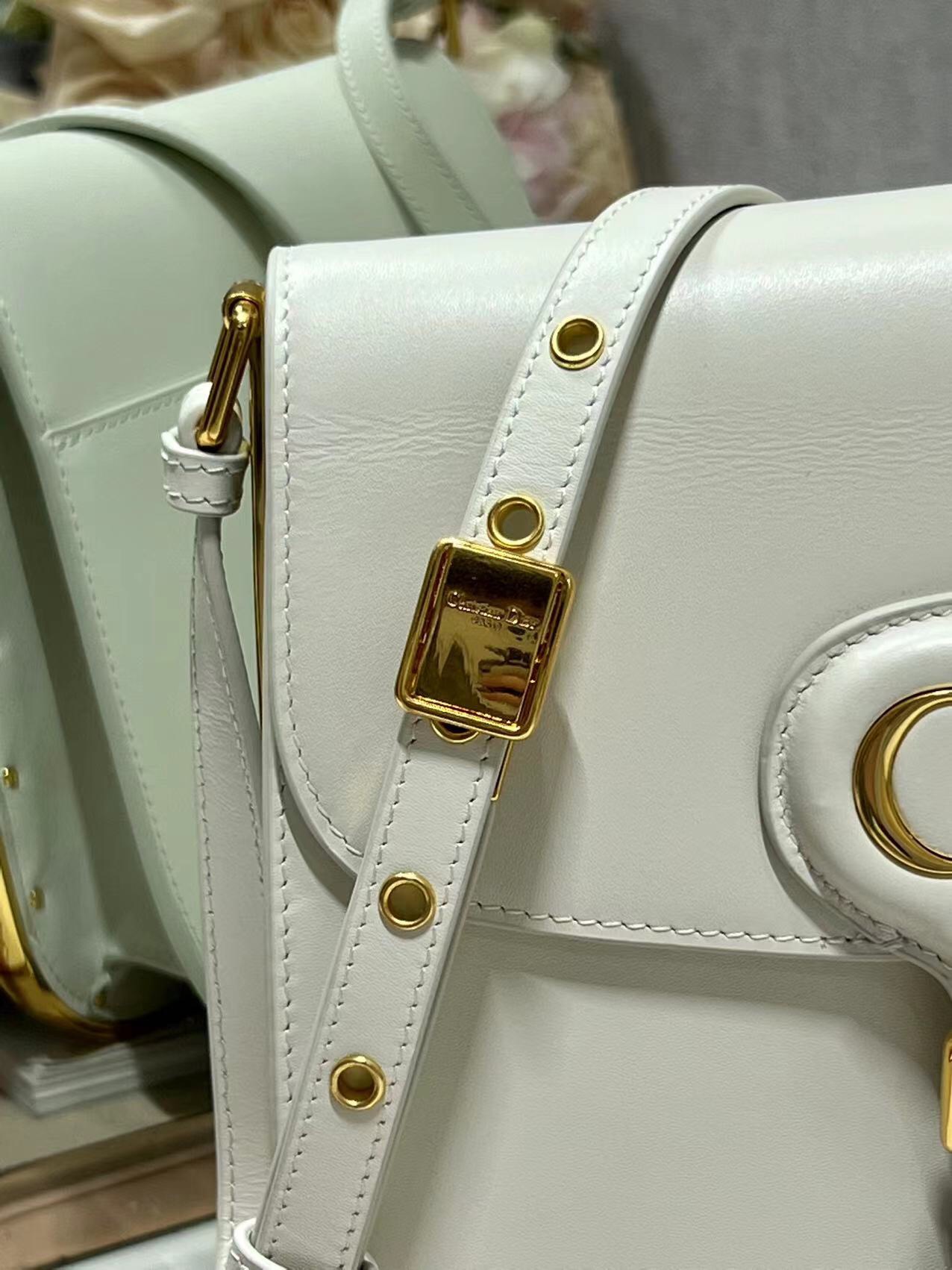 Bobby Frame Bag Black/Brown/White/Greige For Women 8in/20cm M9333UMOF_M9001:1High-quality replica