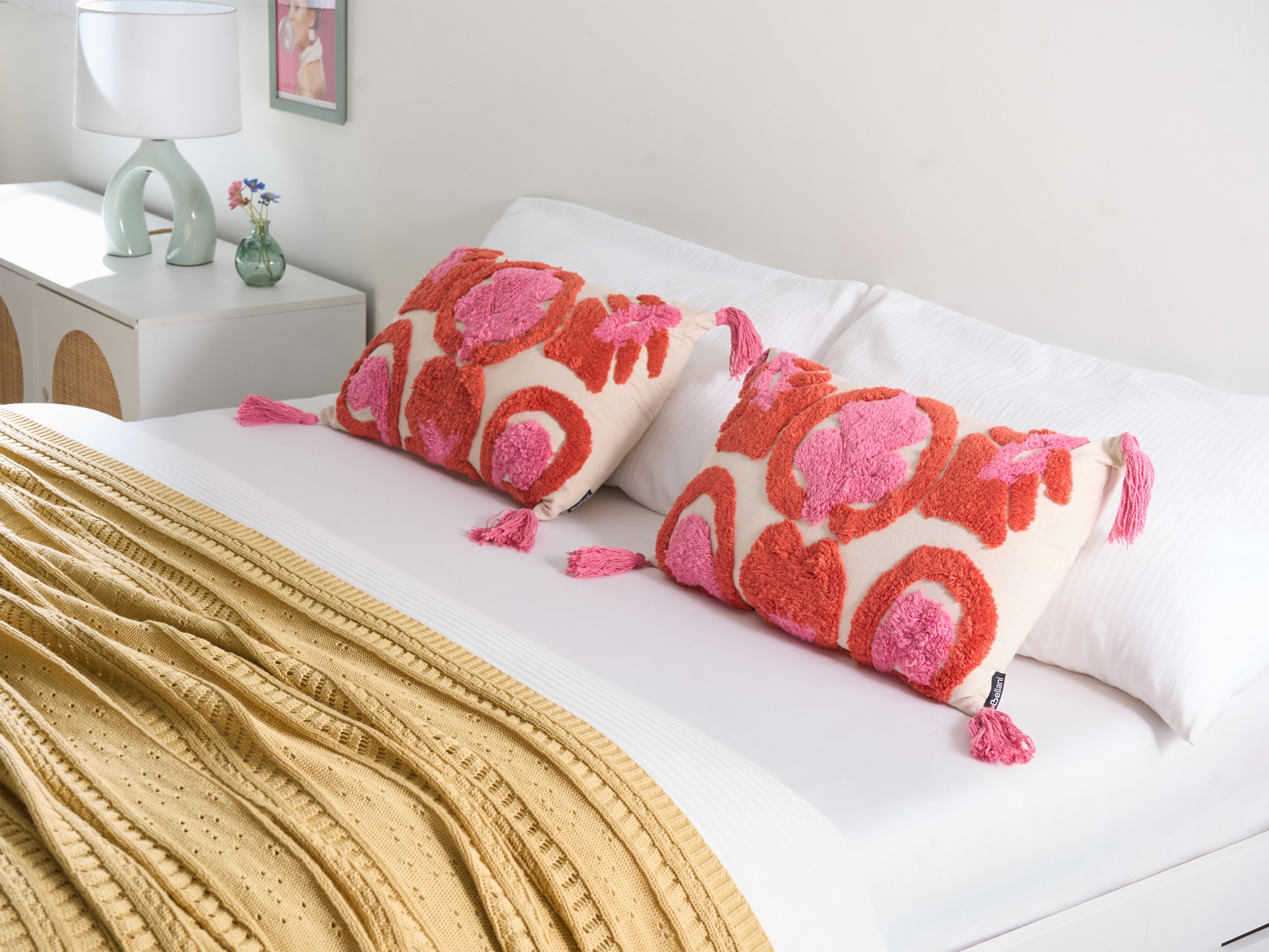 Set of 2 Decorative Cushions FRAKSINUS Cotton 30 x 50 cm Pink Geometric Pattern