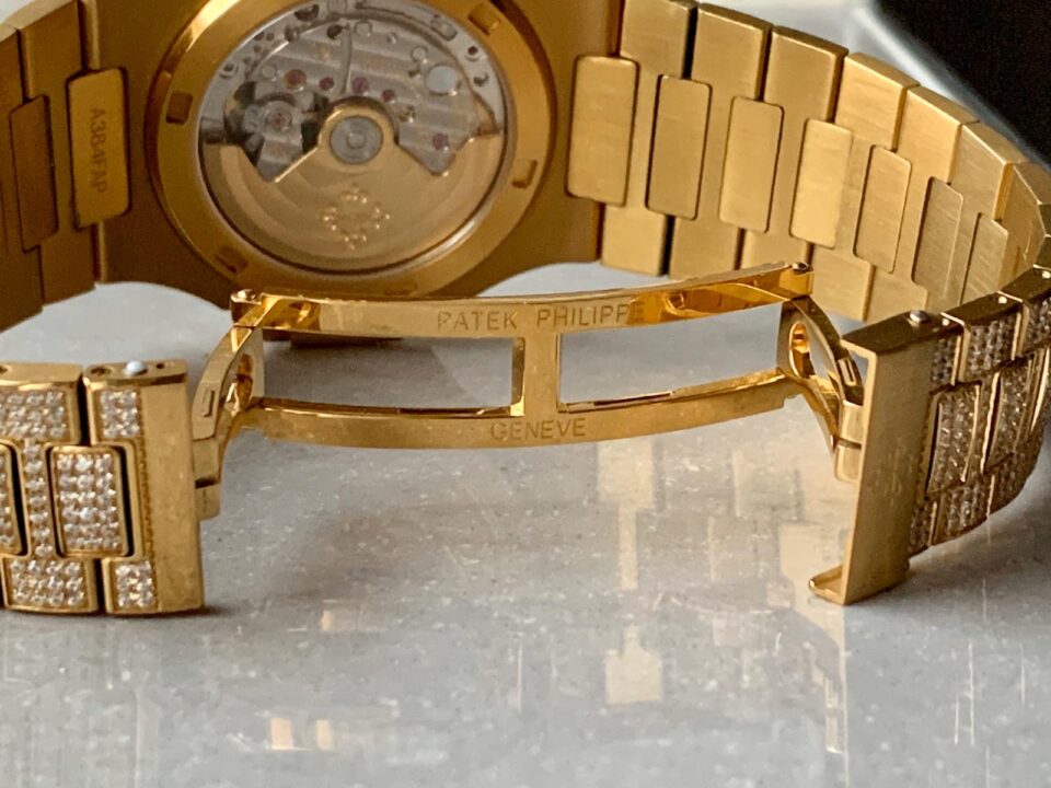 Replica PATEK PHILIPPE ICED Nautilus Jumbo 5711 YG TWF Full Paved Diamonds Dial Case and Bracelet A324 - Top club