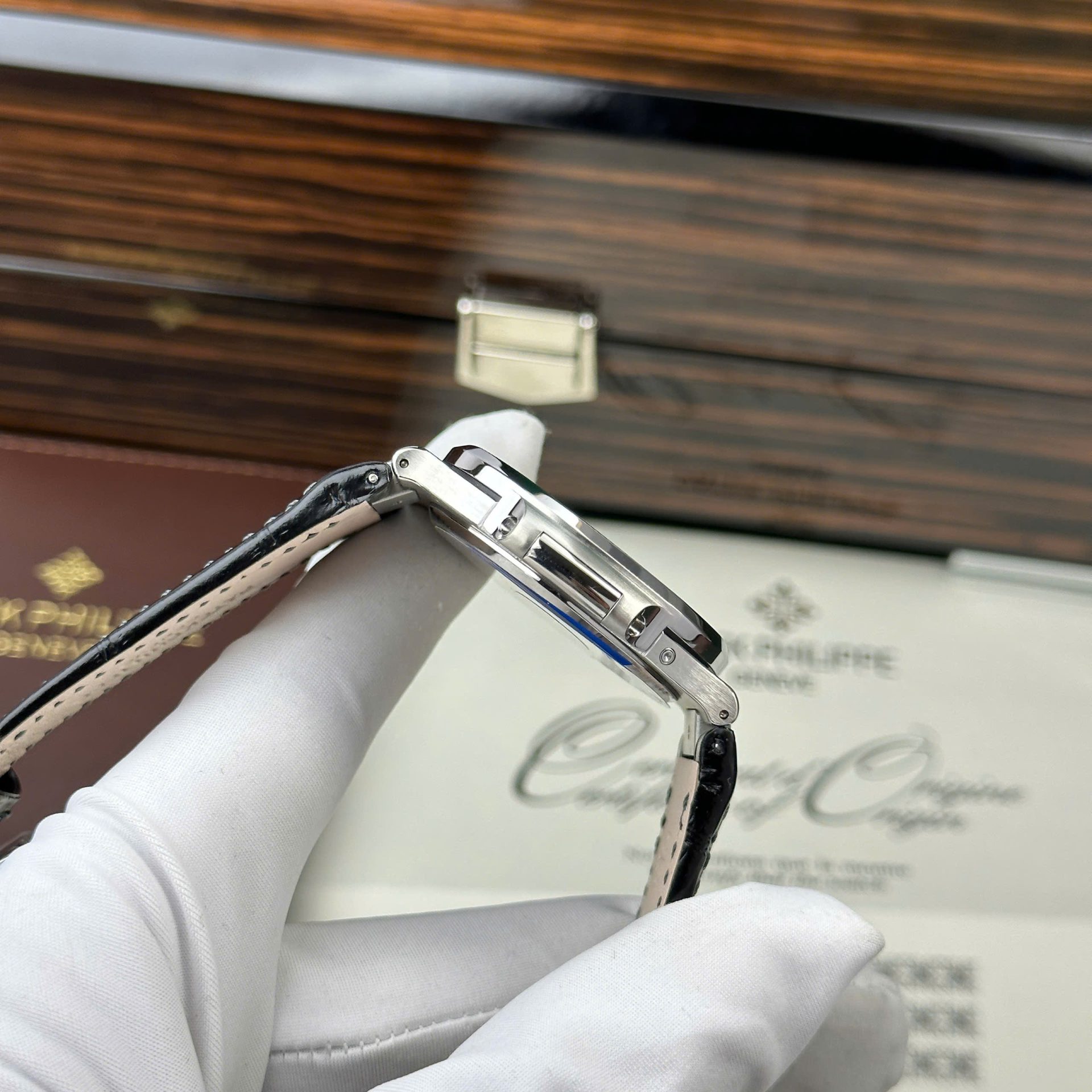 Patek Philippe Nautilus 5722 Replica Watch Blue Dial With Baguette PPF Factory 40mm - Top club