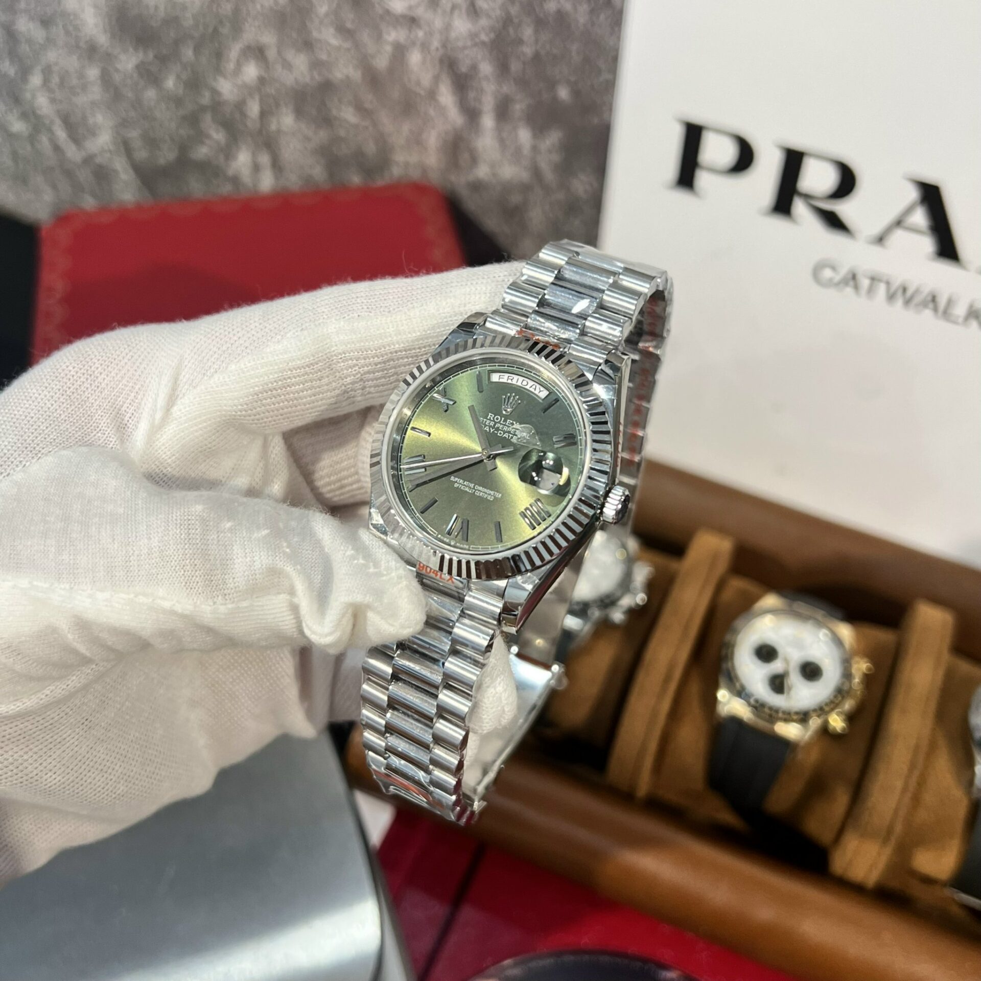 Rolex Rep 11 Watch Day-Date 228236 Green Dial Metal Strap GM Factory V2 40mm - Elite Watch Atelier