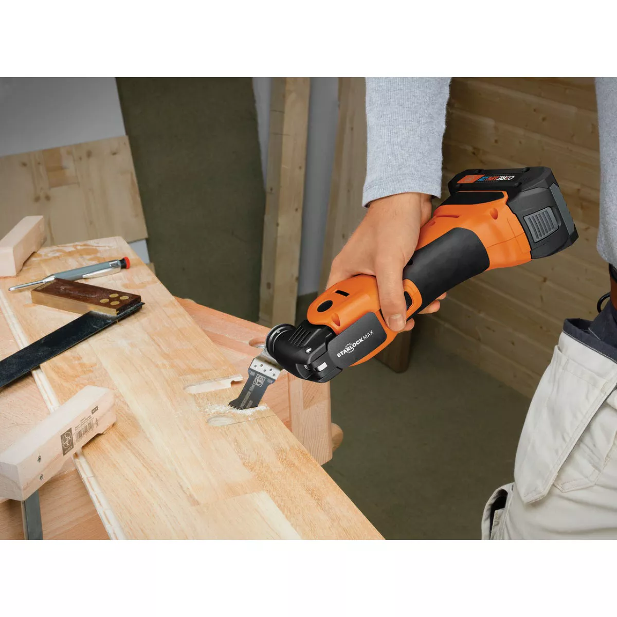 Fein MultiMaster AMM 700 Max 18V Brushless Cordless Oscillating Multi-Tool Kit with (2) 4.0 Ah Batteries & Rapid Charger