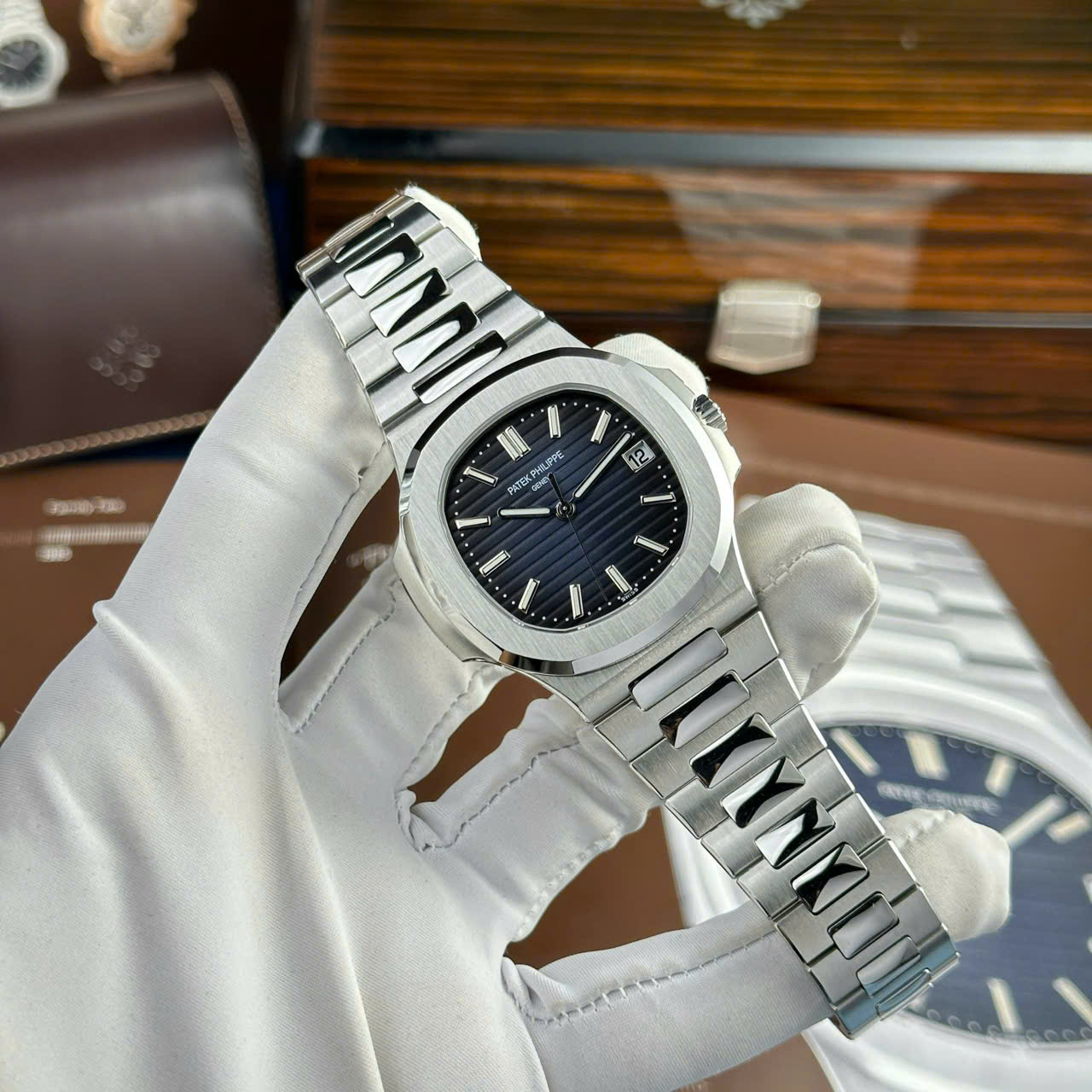 Patek Philippe Best Replica Watch Nautilus 5811 Blue Dial Refined Full Optinos 41mm - Top club