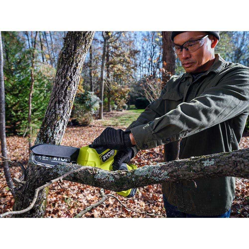 RYOBI ONE+ HP 18V Brushless 6 in Compact Pruning Mini Chainsaw - Image 4 RYOBI ONE+ HP 18V Brushless 6 in Compact Pruning Mini Chainsaw - Image 4