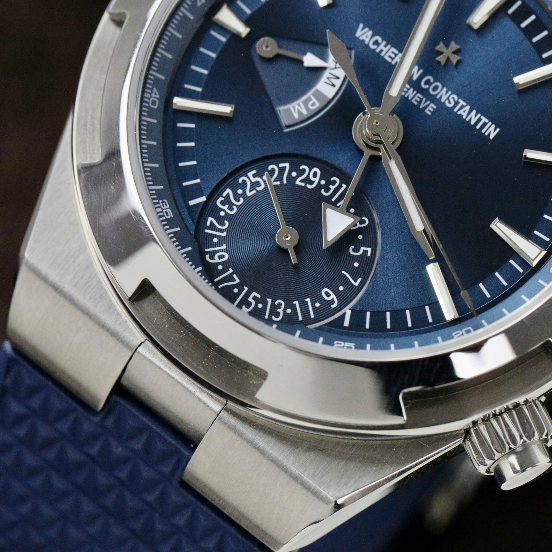 Vacheron Constantin Replica Watch Overseas Dual Time 7900V Blue PZ Factory 41mm - Top club