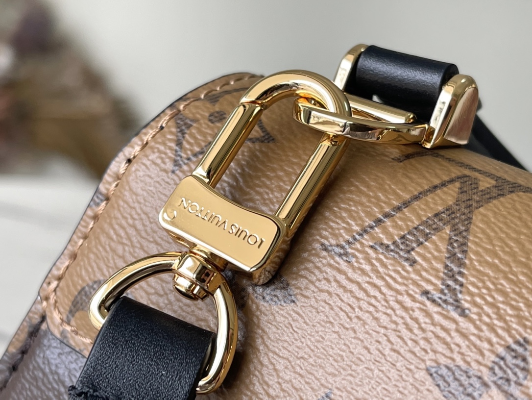 Louis Vuitton Tilsitt m465481:1High-quality replica