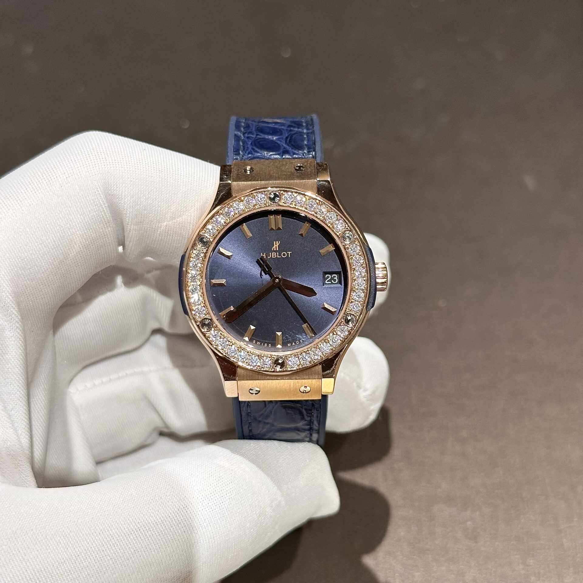 Hublot Replica 1:1 Watch With Moissanite Diamonds Blue 33mm - Top club