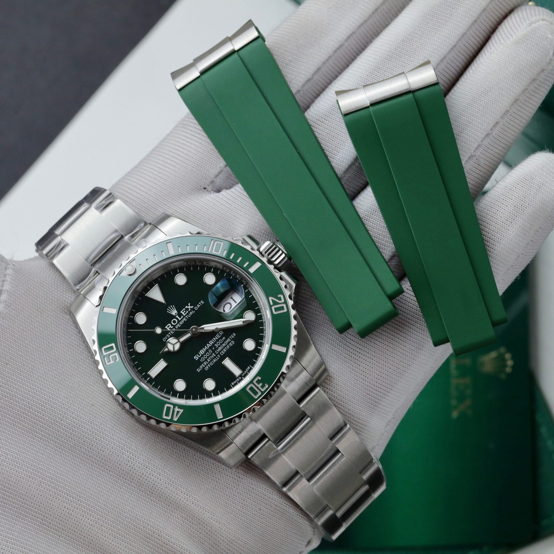 Rolex Best Replica Watch Submariner 116610LV Hulk VS Factory 40mm - Elite Watch Atelier