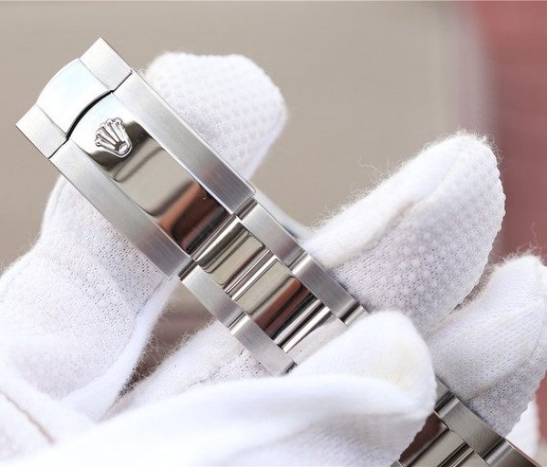 Replica Rolex DateJust 41mm 126300 Noob White MOP Dial Diamonds Markers SS Bracelet A3235 - Elite Watch Atelier