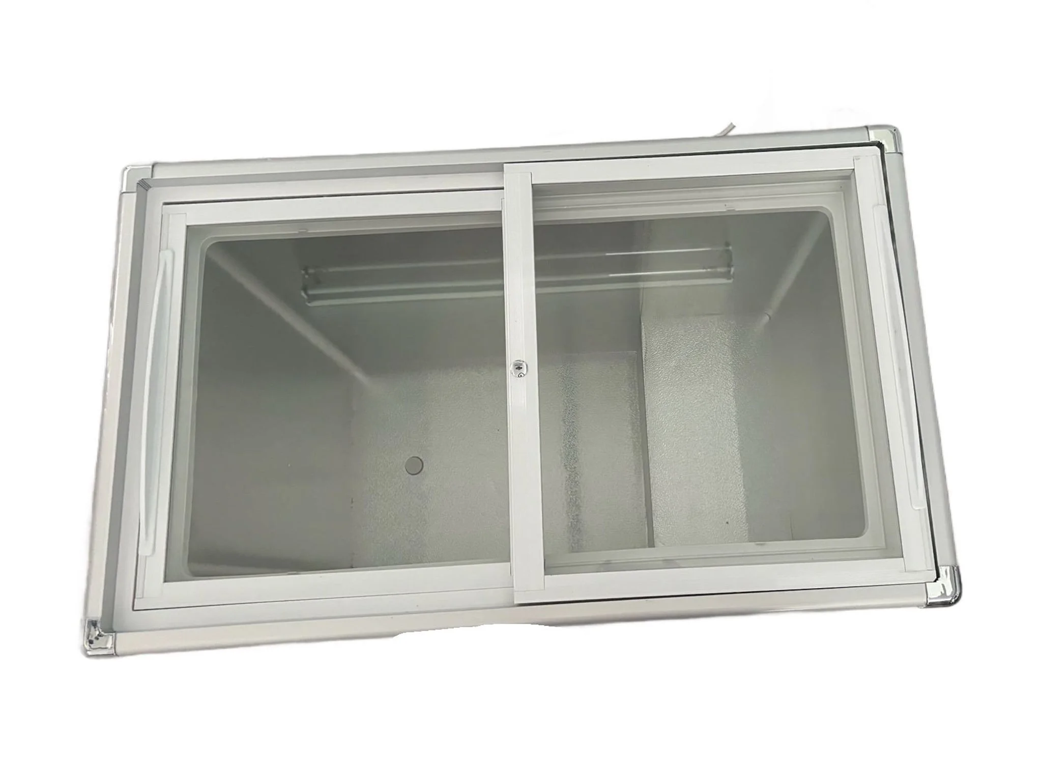 Glass Top Chest Freezer (32x19x30)