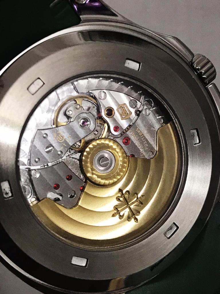 Replica PATEK PHILIPPE Aquanaut 5168G 42mm SS ZF 1:1 Best Edition Green Dial on Green Rubber Strap - Top club