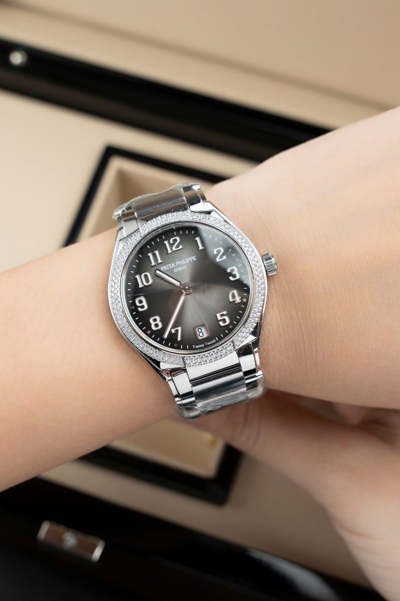 Patek Philippe Replica Watches Twenty 4 7300 Gray Dial Metal Wire 36mm - Top club